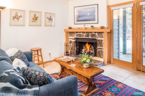 Living area with Fireplace