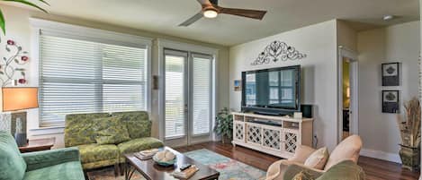 Galveston Vacation Rental | 3BR | 3BA | Step-Free Access Via Elevator