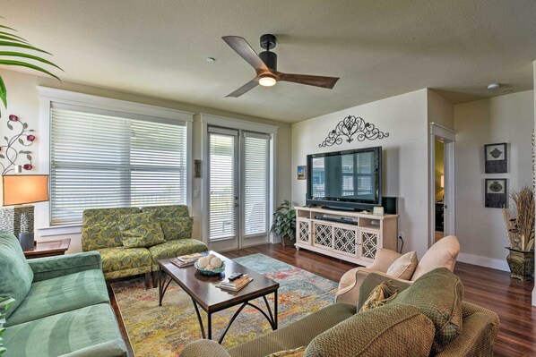 Galveston Vacation Rental | 3BR | 3BA | Step-Free Access Via Elevator