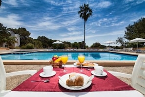 Breakfast buffet