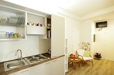 Apartment Mina with garden and free parking, 500 meters from the city center