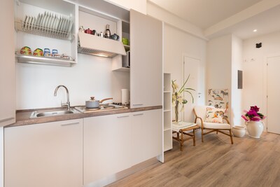 Apartment Mina with garden and free parking, 500 meters from the city center