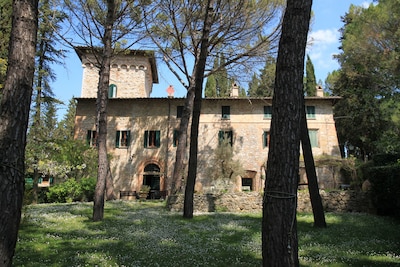 Apartamentos de prestigio palacio en 1200, piscina, torre de jardín