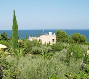 Casa Lucia at the edge of a nature resort