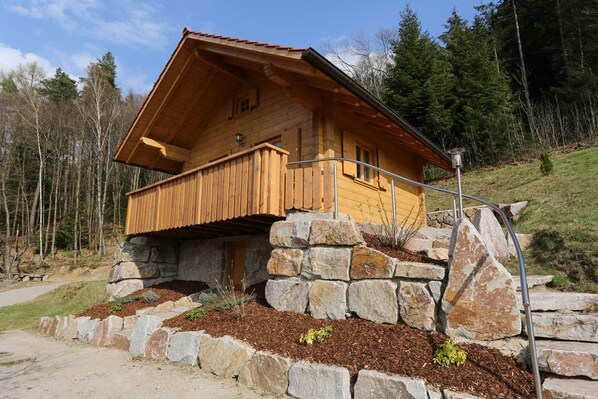 Blockhütte Fichte für max. 4 Personen-Blockhütte "Fichte"