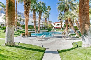 Canyon Granada Pool Area