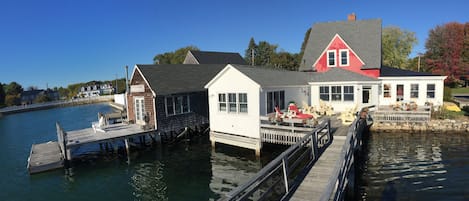 Deck, Pier & floating dock for swimmers boaters nature lovers & sun worshipers.