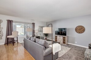 WiFi and Cable TV Included
