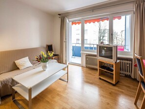 Ferienwohnung mit 80qm, 2 Schlafzimmer für max. 6 Personen-Wohnzimmer