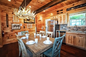Dining table that seats 6