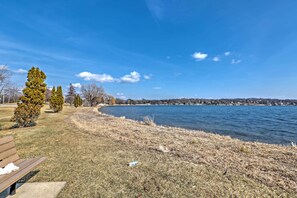 Lake Geneva | Walking Distance