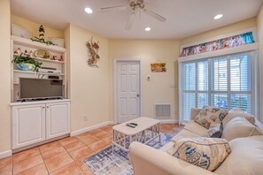 Entry Level Living Room with Sleeper Sofa