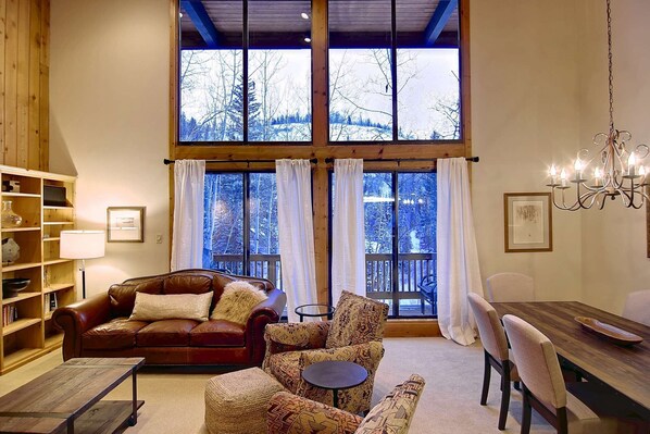 Stunning views of the slopes from the living area.