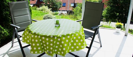 Ferienwohnung, 50qm, Terrasse, Wohn- / Schlafzimmer-FeWo Furtwangen