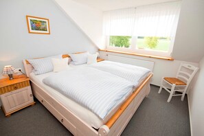 Schlafzimmer Eltern