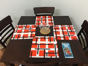 Diner table 