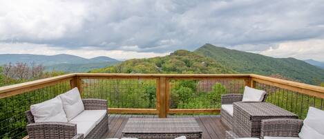 Top Of The World boasts Stunning Long Range and Grandfather Mountain Views!