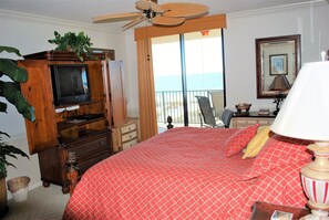 Fully furnished master bedroom, king size bed, with gorgeous views of the gulf..