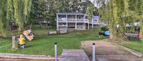 Lapeer Vacation Rental | 3BR | 1BA | 1,200 Sq Ft | Stairs Required