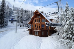 Yes it is ski in ski out! Best access to base lifts. Ask us.