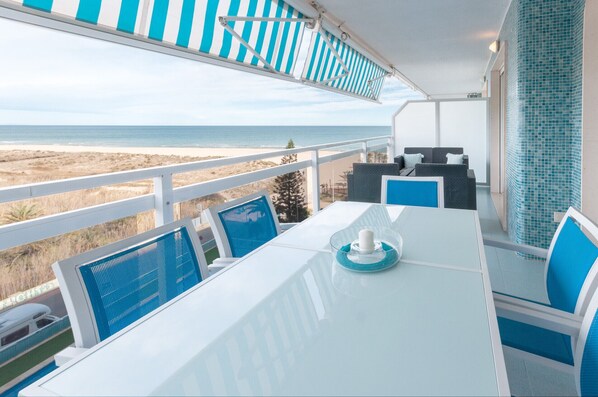 Luxuriöse Wohnung, Haustiere erlaubt, Meerblick, Terrasse, Gandia