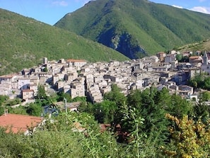 Scanno im Frühling