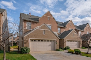 Our house is set in the beautiful Irish Crossings neighborhood. 