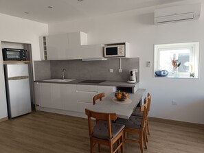 New kitchen April 2025
