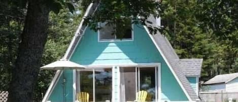 Second Wind Cottage on Mahone Bay