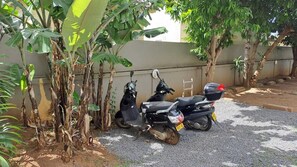 Scooter/moped