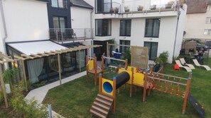 Area giochi per bambini (all'aperto)