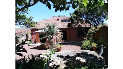 Haus Begonia Old kanarisches Haus mit Blick auf den Vulkan und das Meer