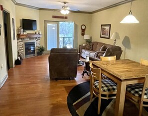 A look from the foyer to the balcony, the bunks are to the left.
