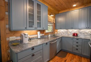 Boulder Falls Retreat Kitchen