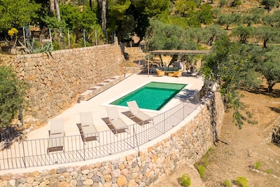 Zweistöckige exklusive Villa mit Blick auf das Soller-Tal