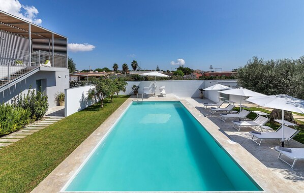 pool