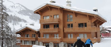 Super duplex dans chalet de grand standing directement au pied des pistes