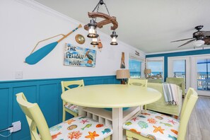 Pelican House 1-07