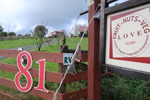 Cherry Top Farmstay's entrance. Farm'tas'tic.