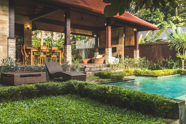 Piscina externa