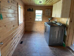 Main cottage- Mudroom