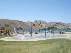 Water Spray Park in Kenyon Park