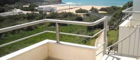 Terraço da sala / Upper floor veranda