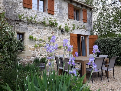 Pinot self catering holiday home in the Bordeaux vineyards South West France