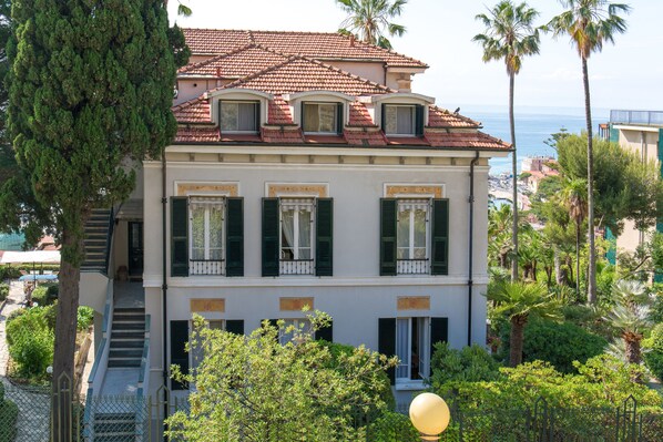 Exterior