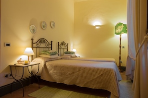 Photo, the bedroom on the ground floor
