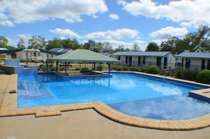 Utomhuspool