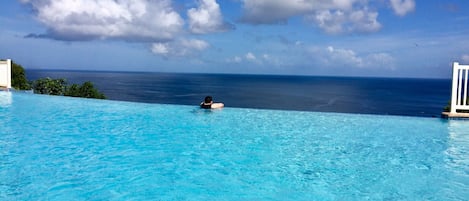 Vacation Time! What a View from the Infinity Pool! 