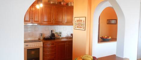 Cosy kitchen with full facilities