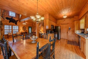 3 Bears Den Dining, Kitchen, and Living Areas